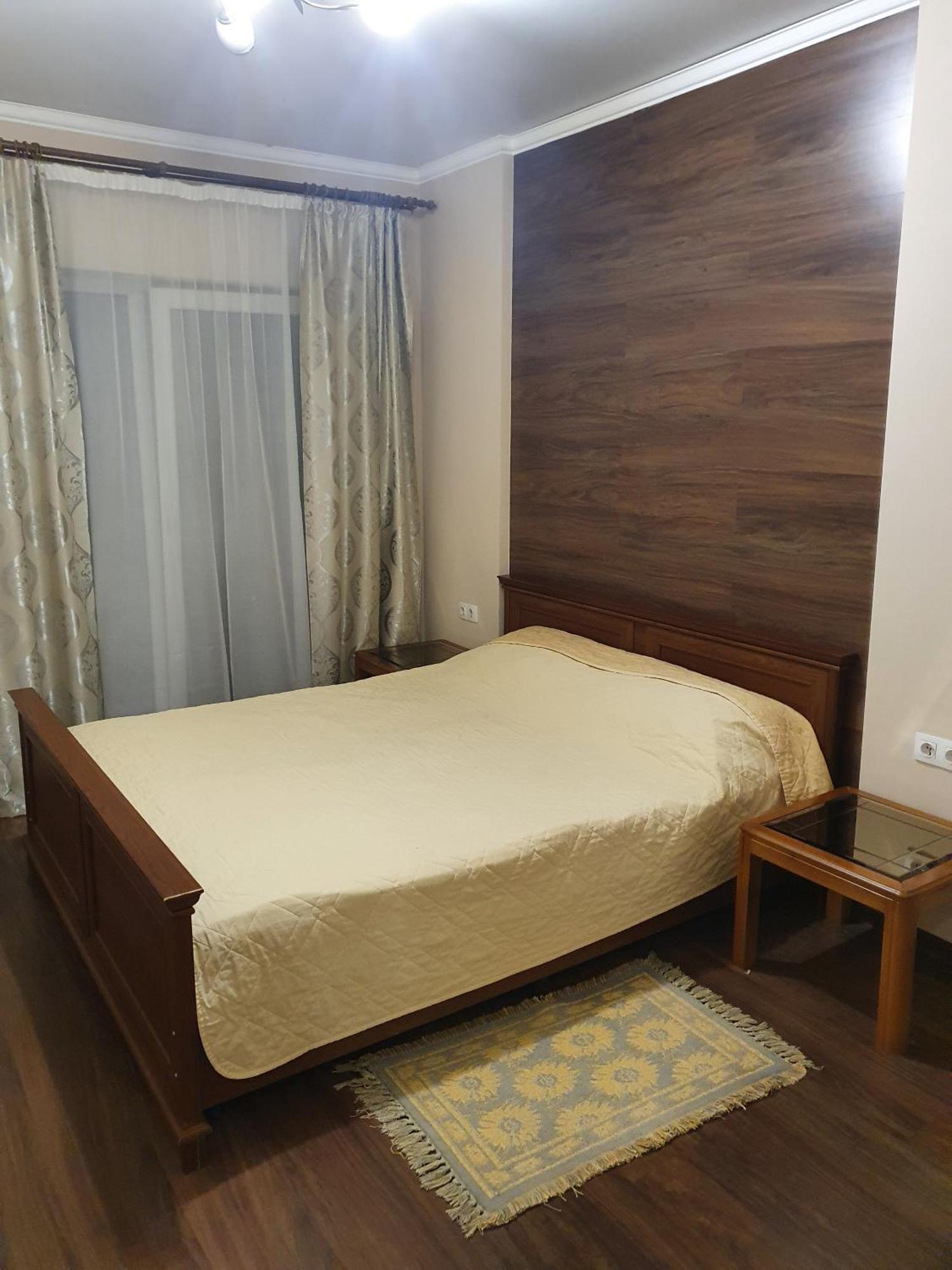 Lutsk, Double-Room Apartments Exteriér fotografie